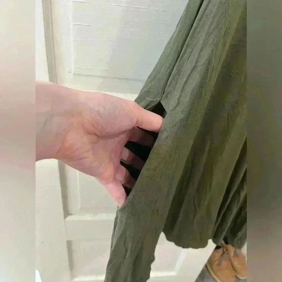 Lulus Olive Green mini‎ sundress with pockets size small - Picture 2 of 7